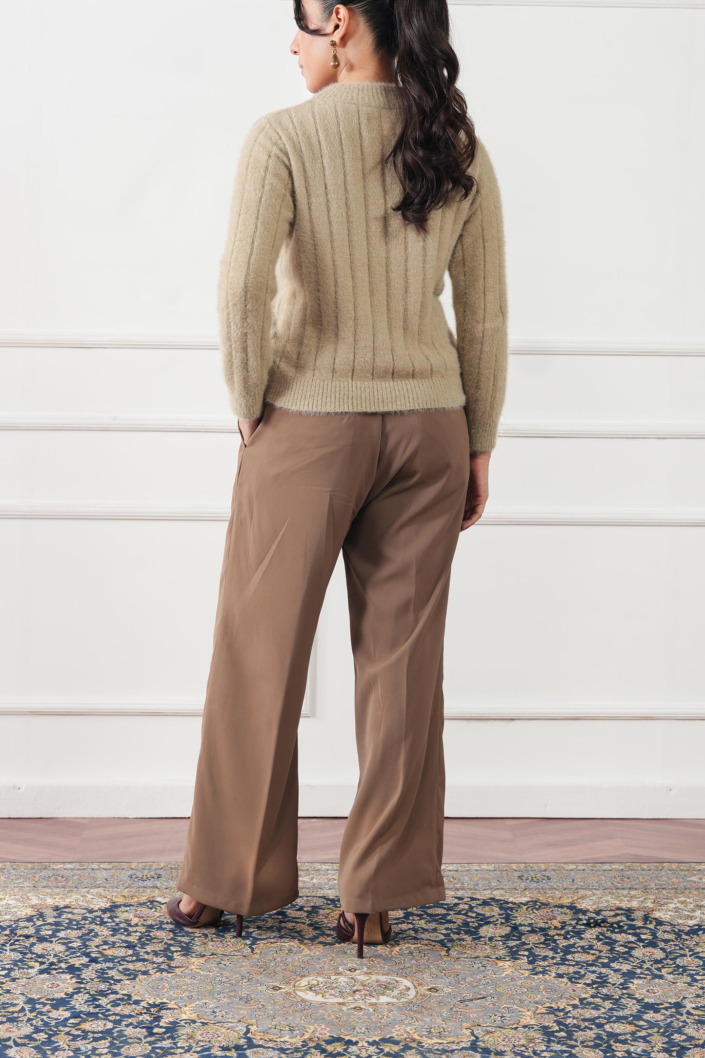 Round Neck Knit Sweater (RNS-01)