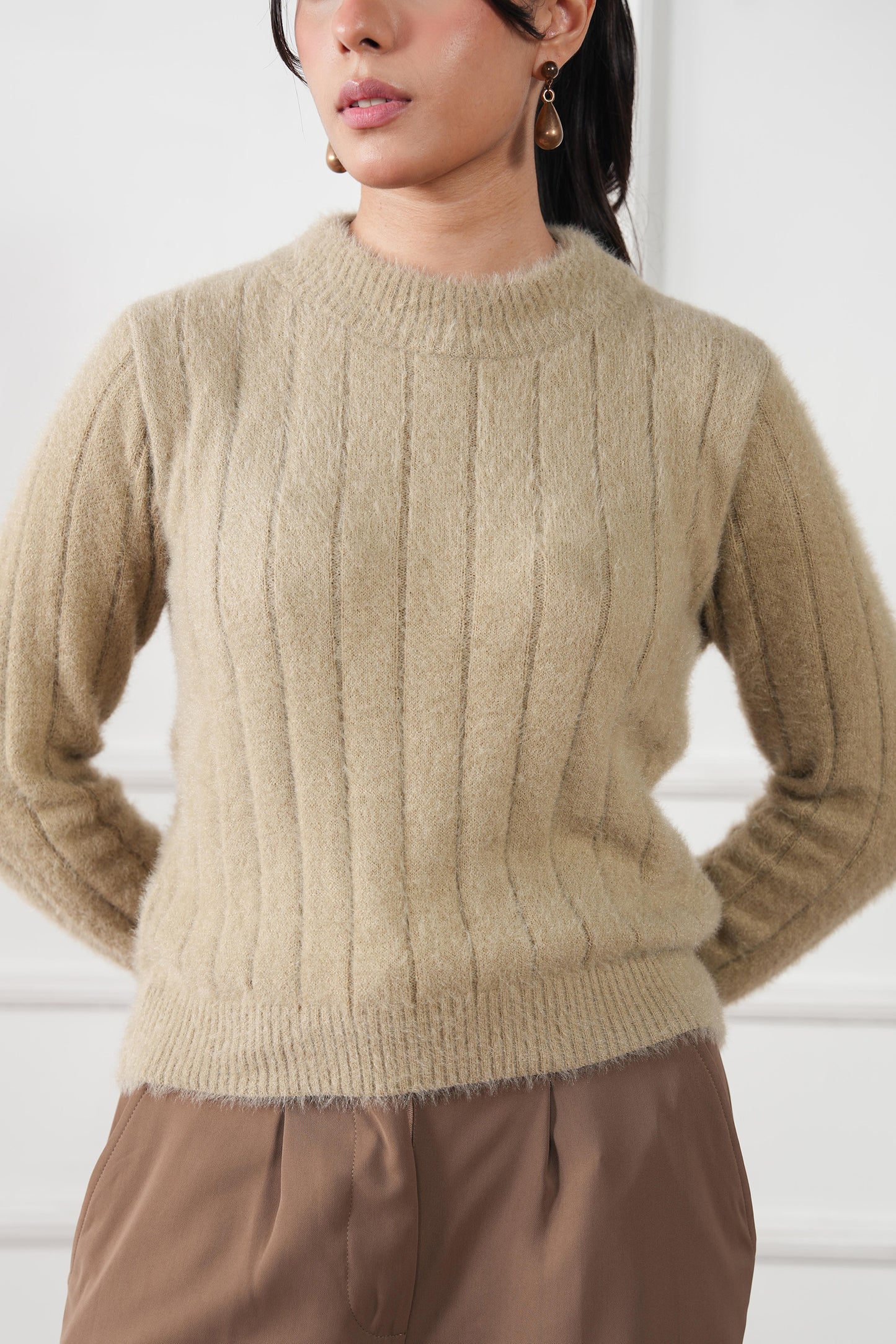 Round Neck Knit Sweater (RNS-01)