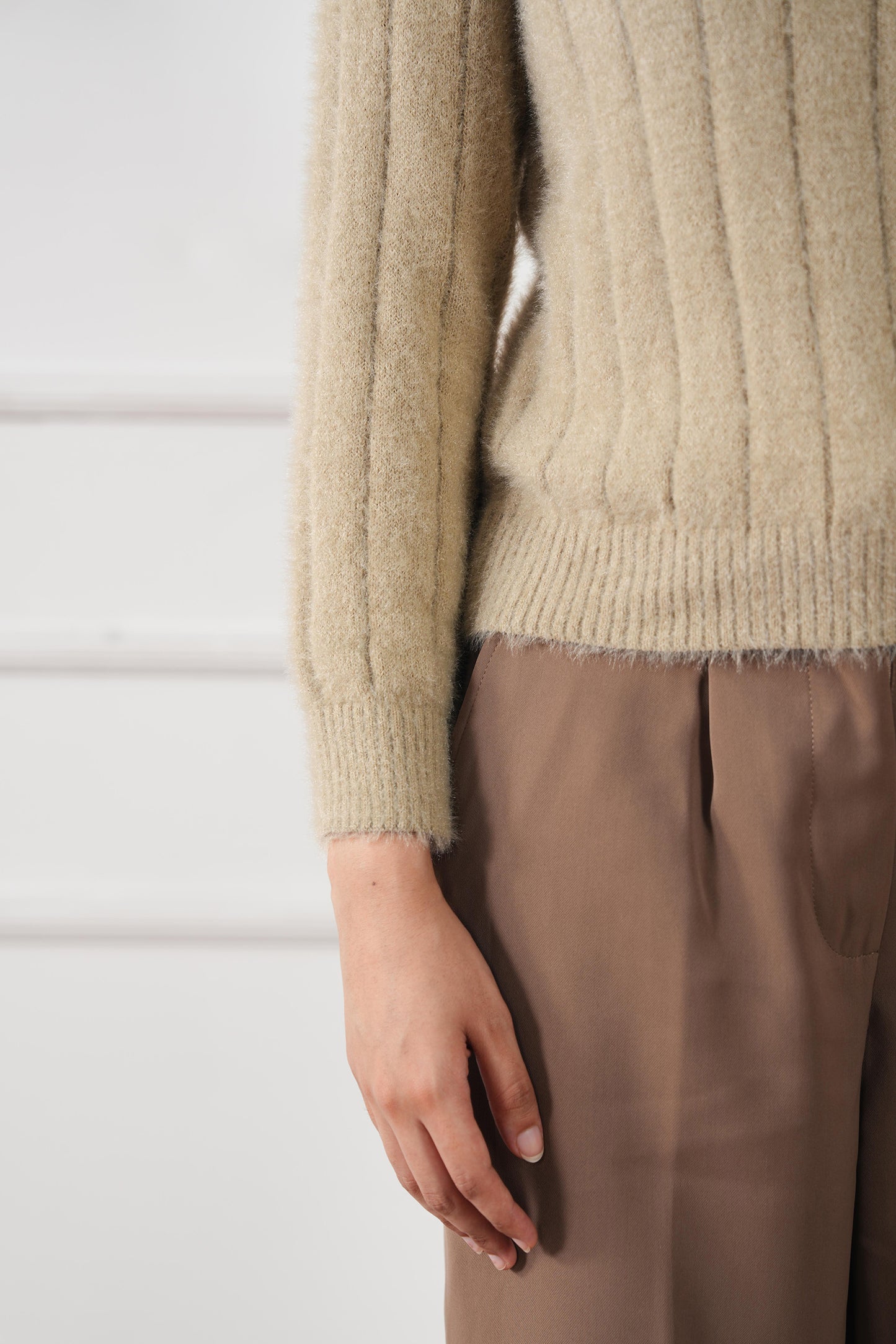 Round Neck Knit Sweater (RNS-01)