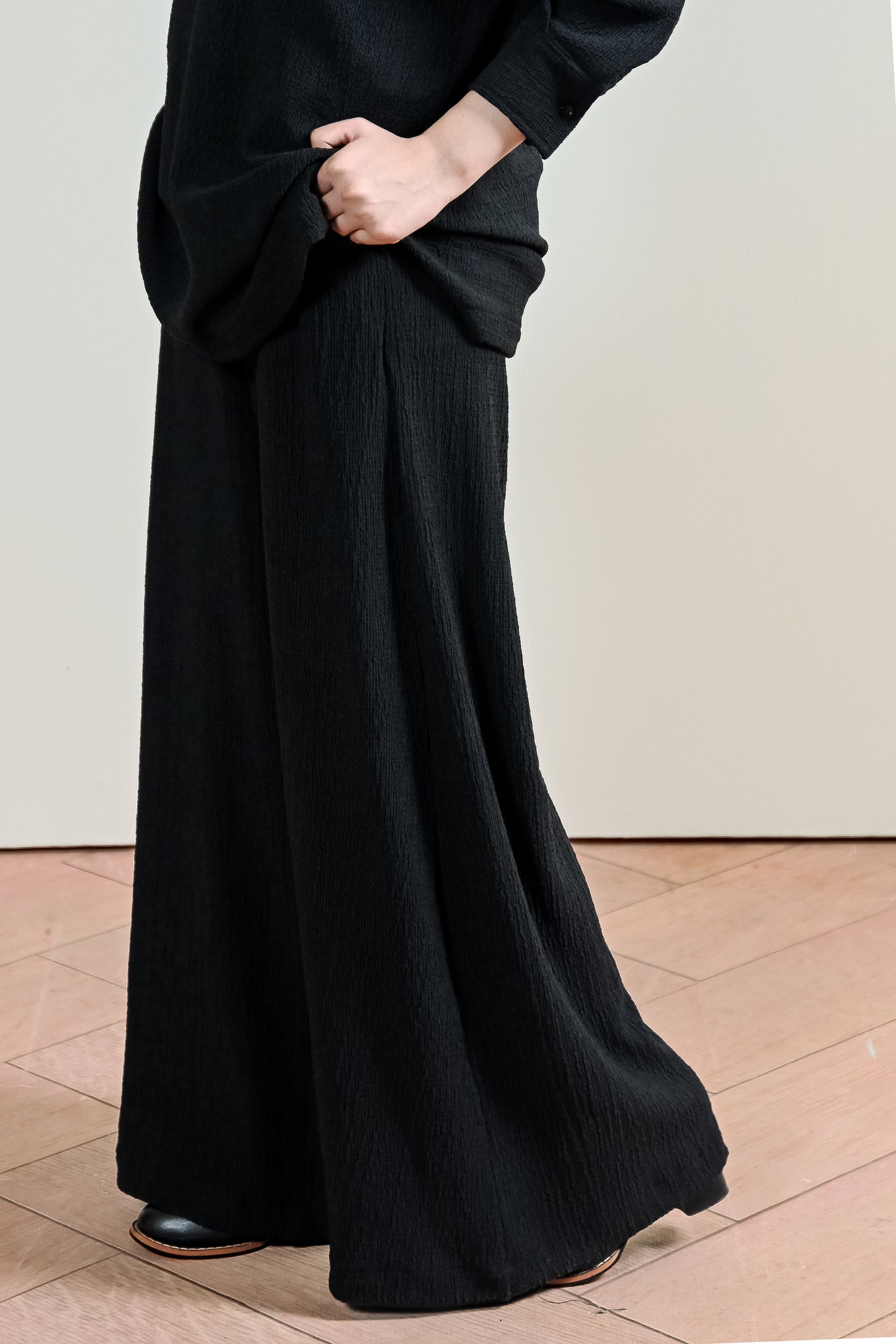 Textured Flared Trouser (WRT-05)