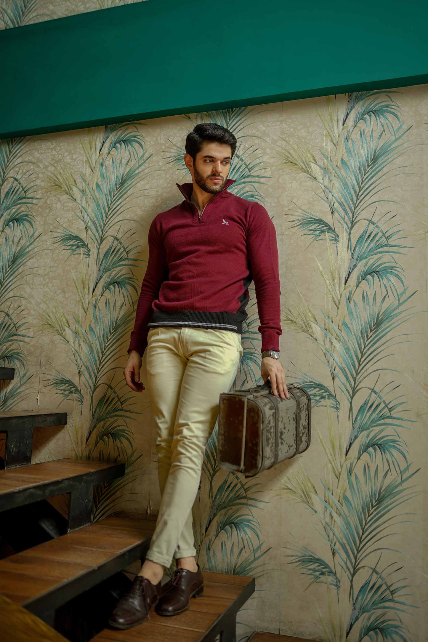 Redwine Zipper Sweater