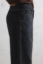 Classic Straight Fit Jeans