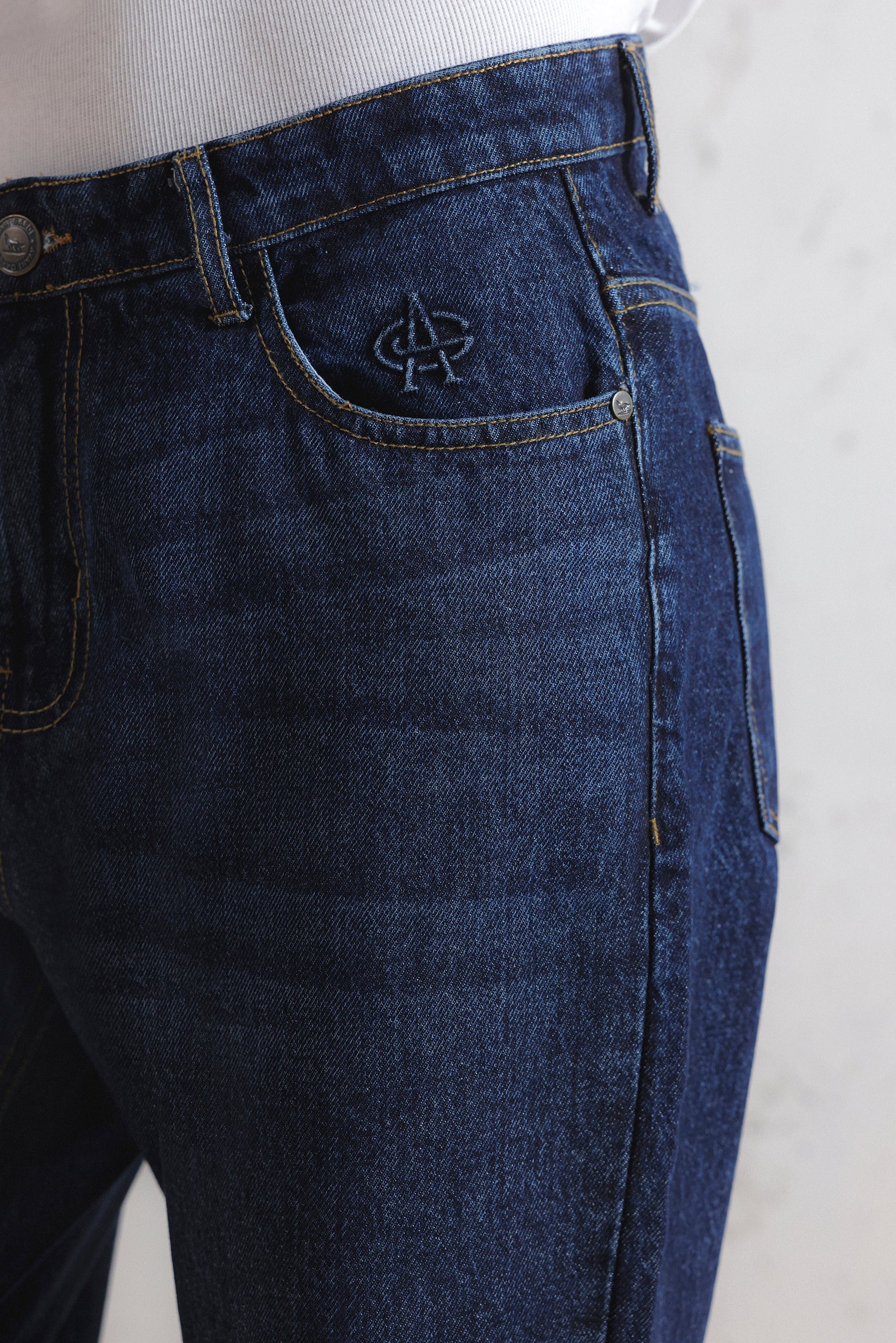 Classic Straight Fit Jeans