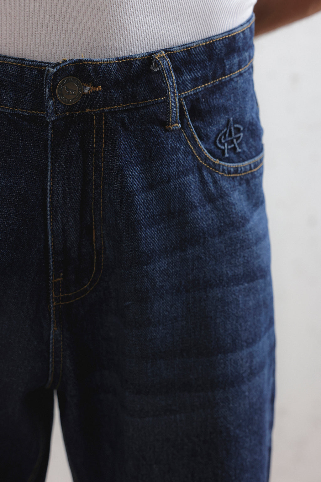 Classic Straight Fit Jeans