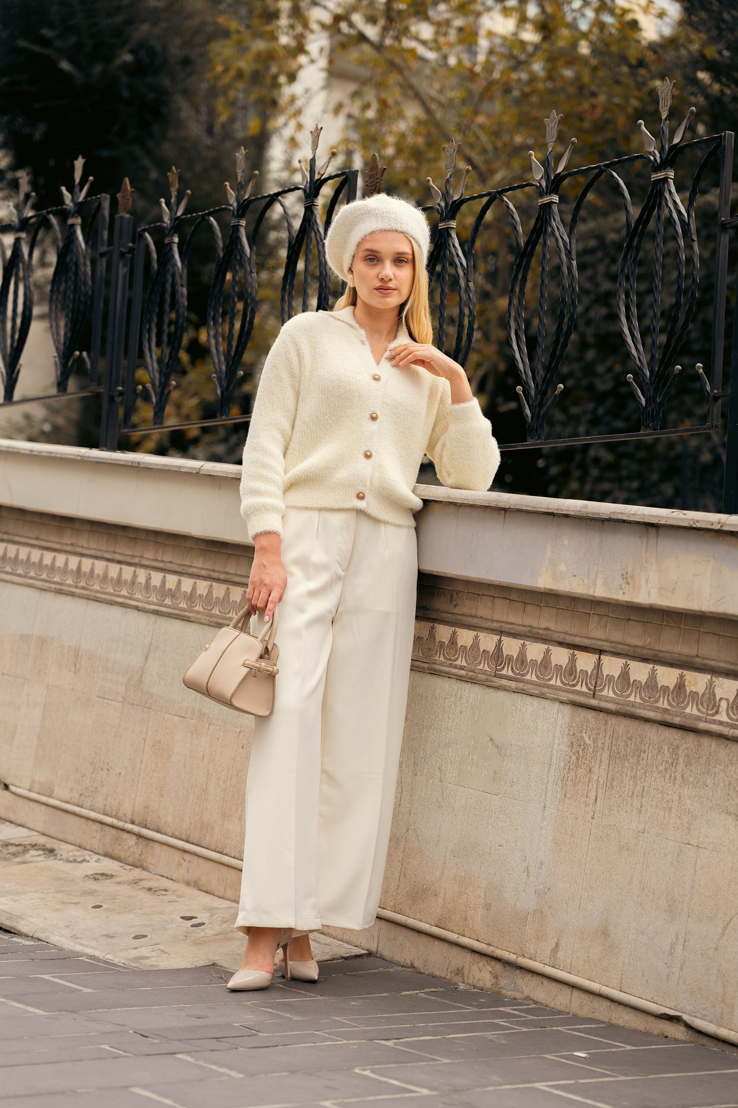 Cloud Knit Cardigan (WKB-01)