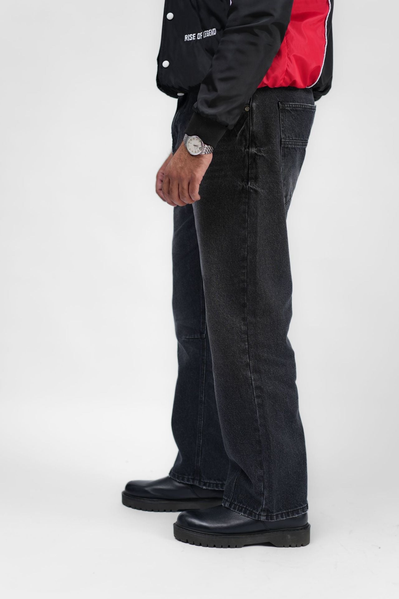 Black Denim Jeans – Straight Fit