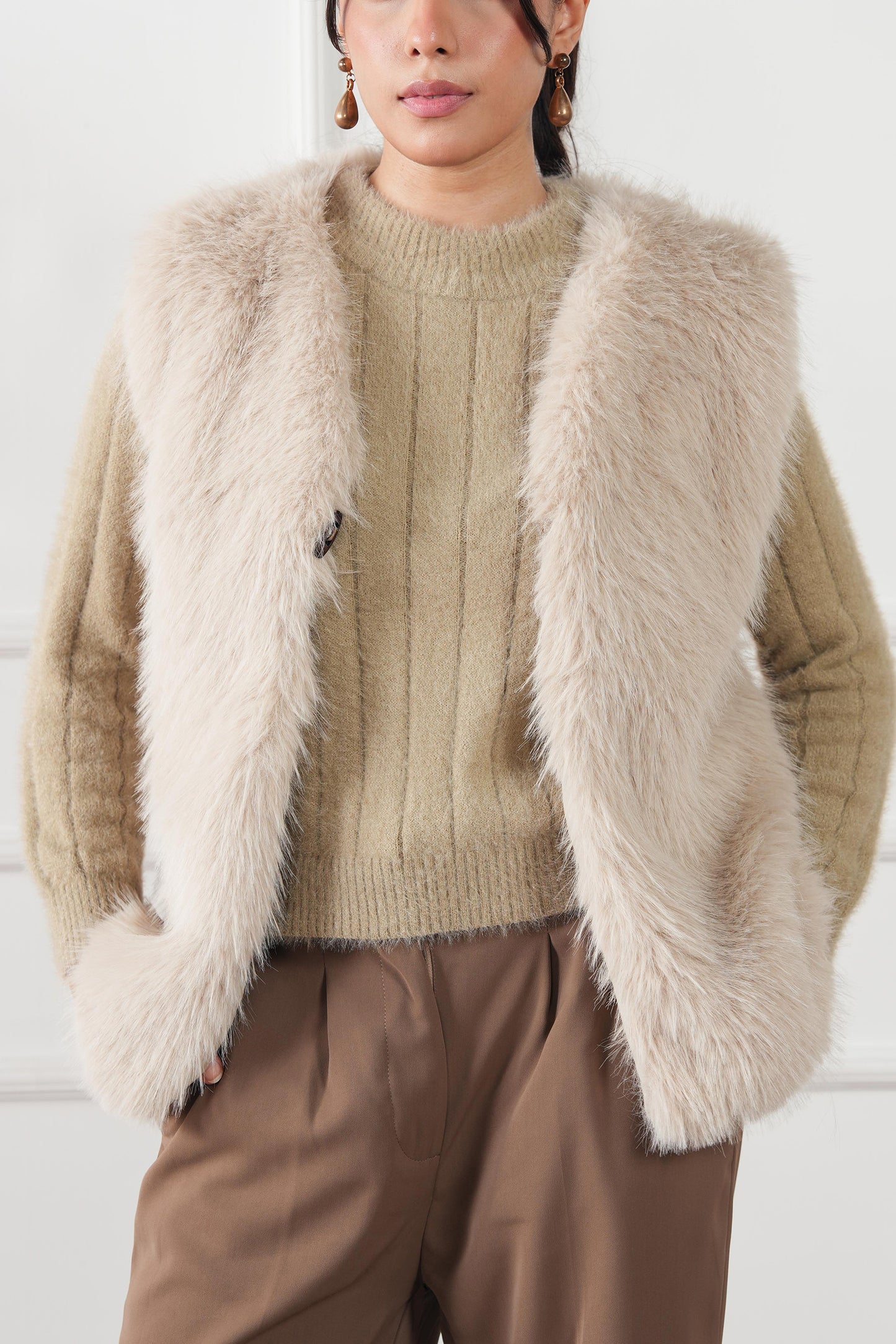 Round Neck Knit Sweater (RNS-01)