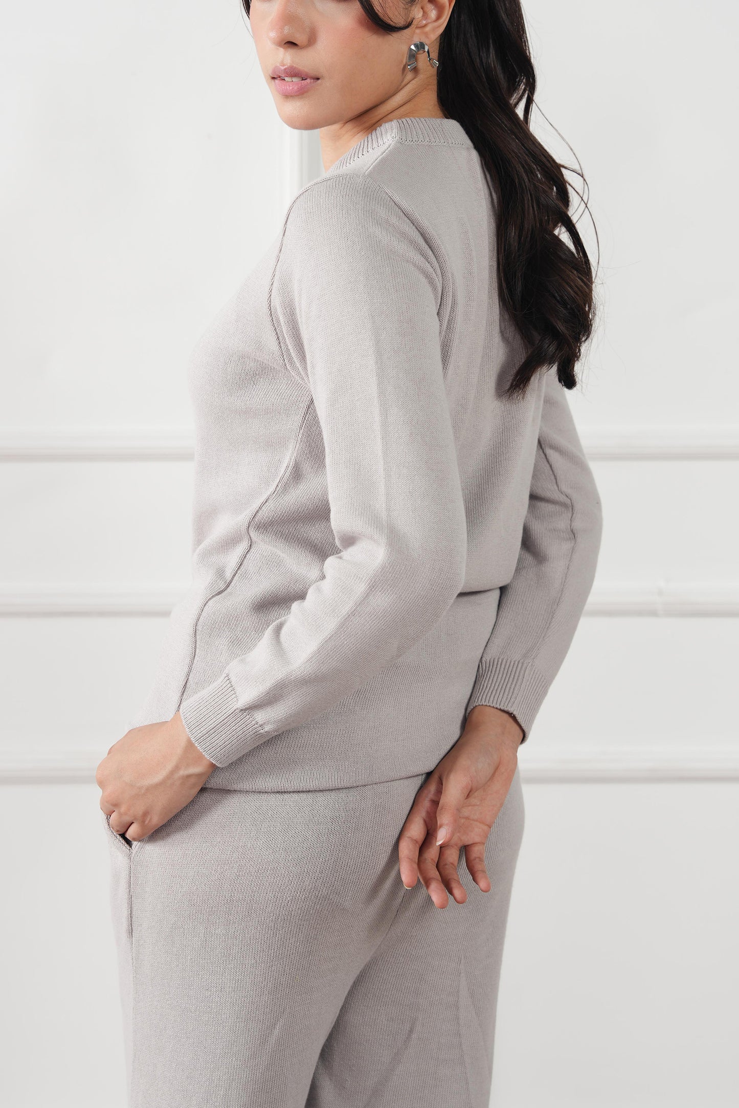 Round Neck Knit Sweater (WKS-02)