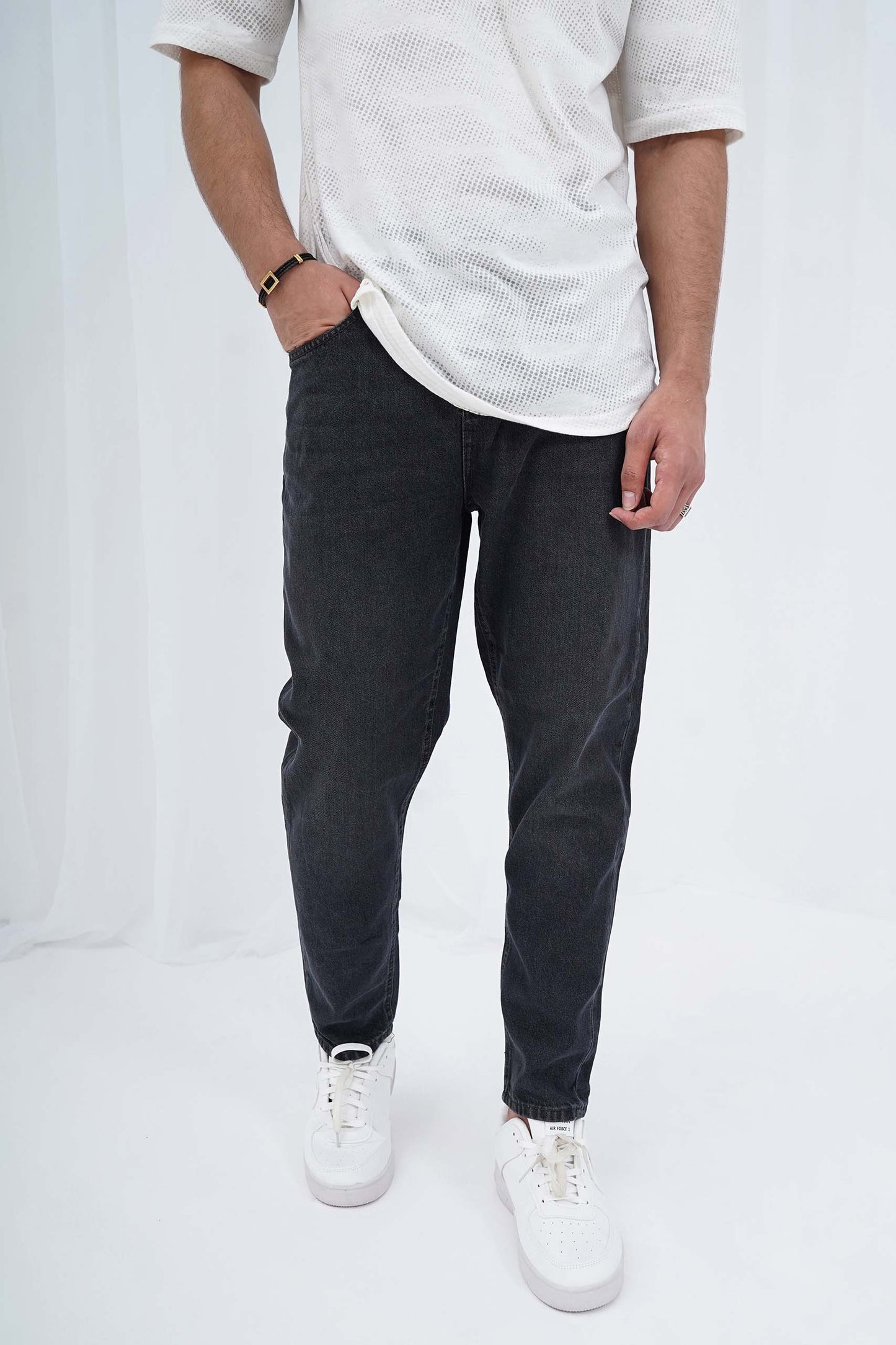 Black Denim Jeans - Straight Fit