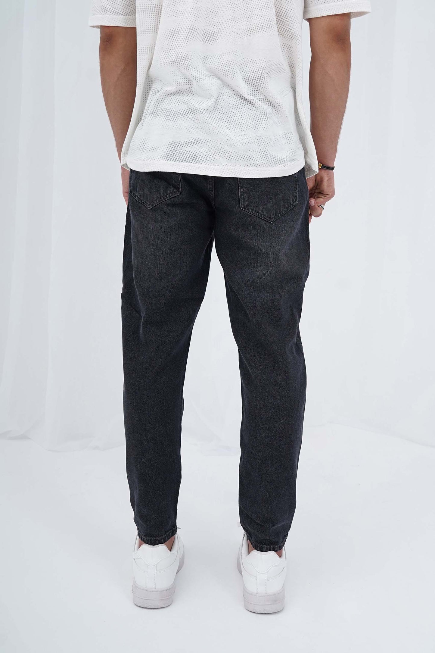 Black Denim Jeans - Straight Fit