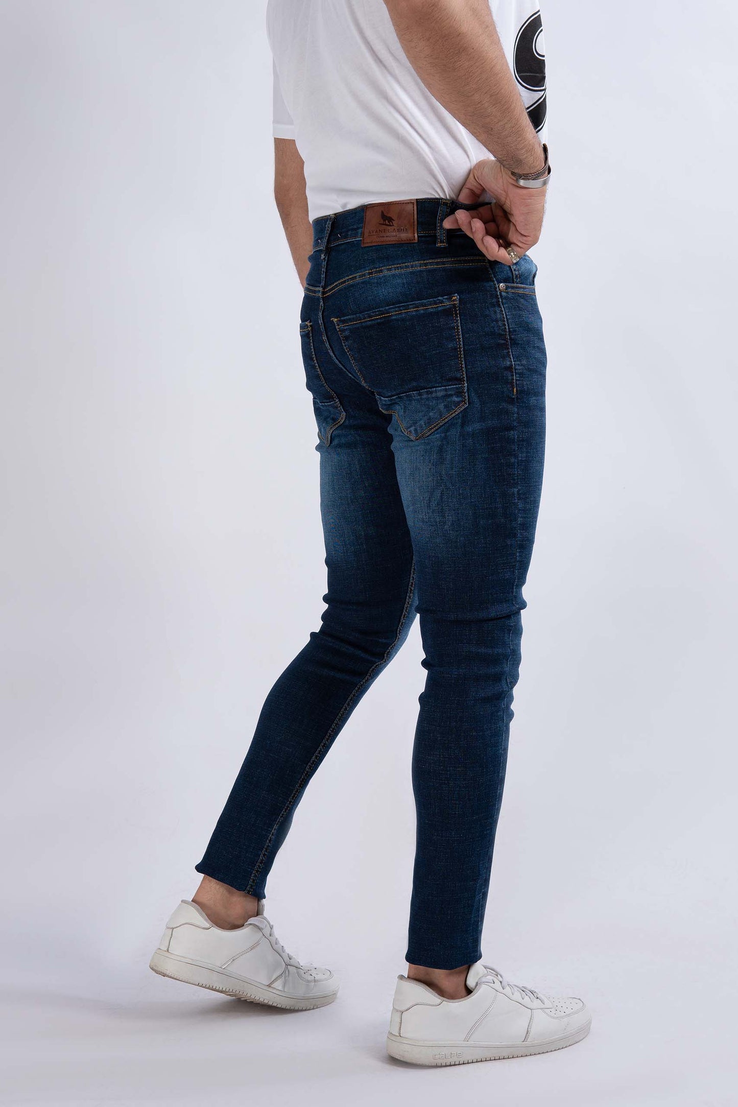 Dark Blue Jeans - Muscle Fit – Avant Garde