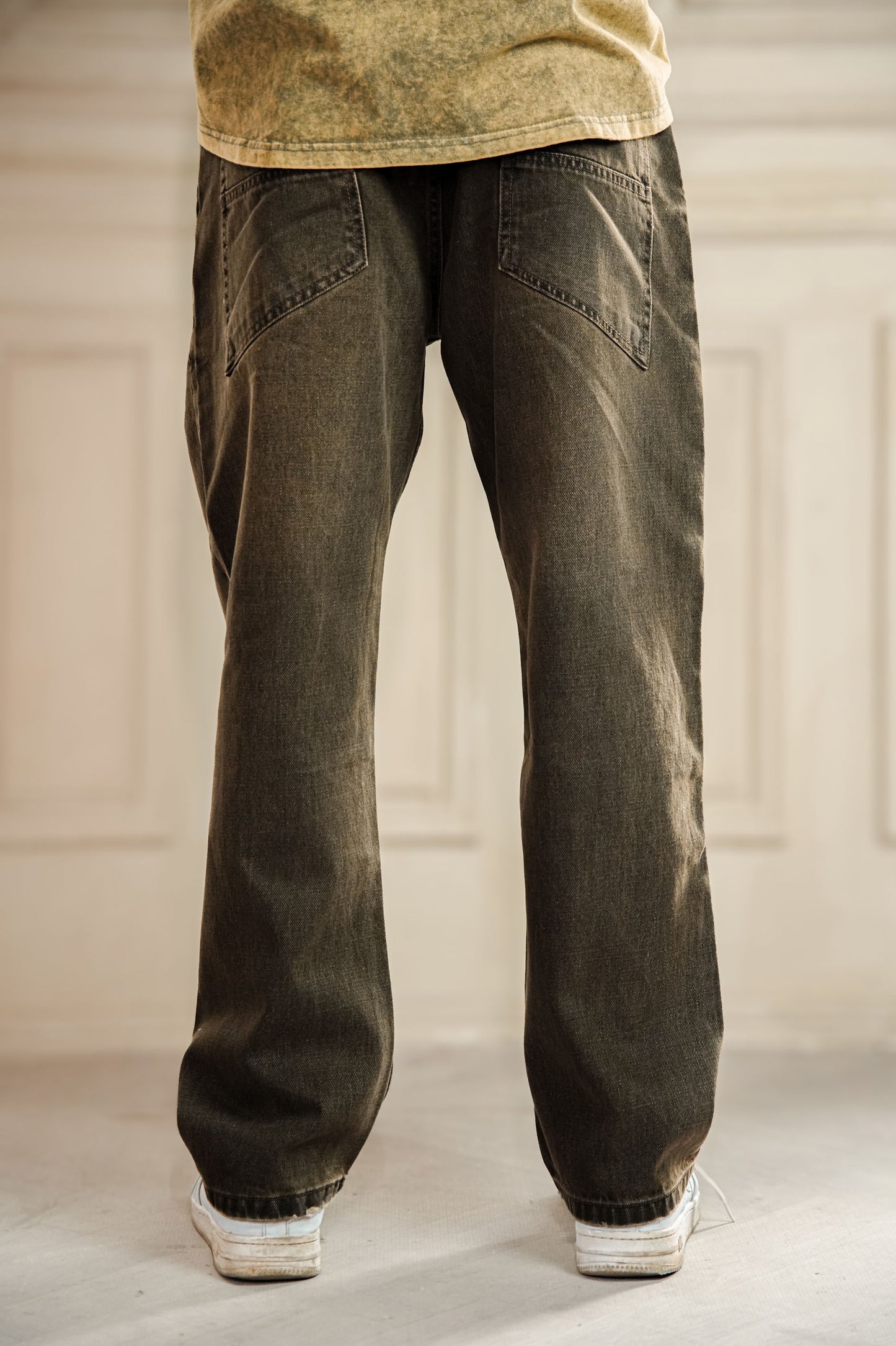 Vintage Brown Jeans - Straight Fit