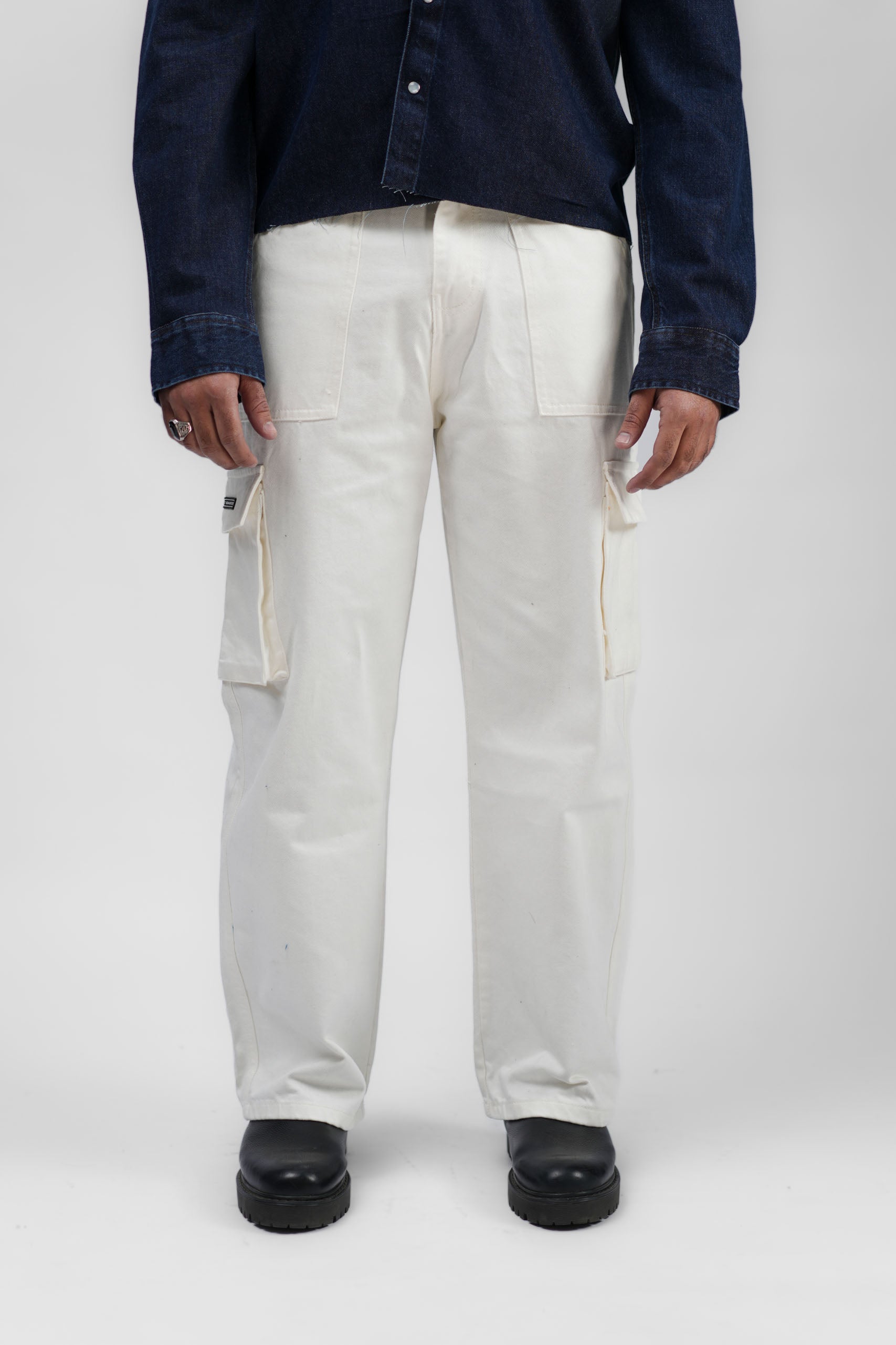 White Denim Cargo - Straight Fit