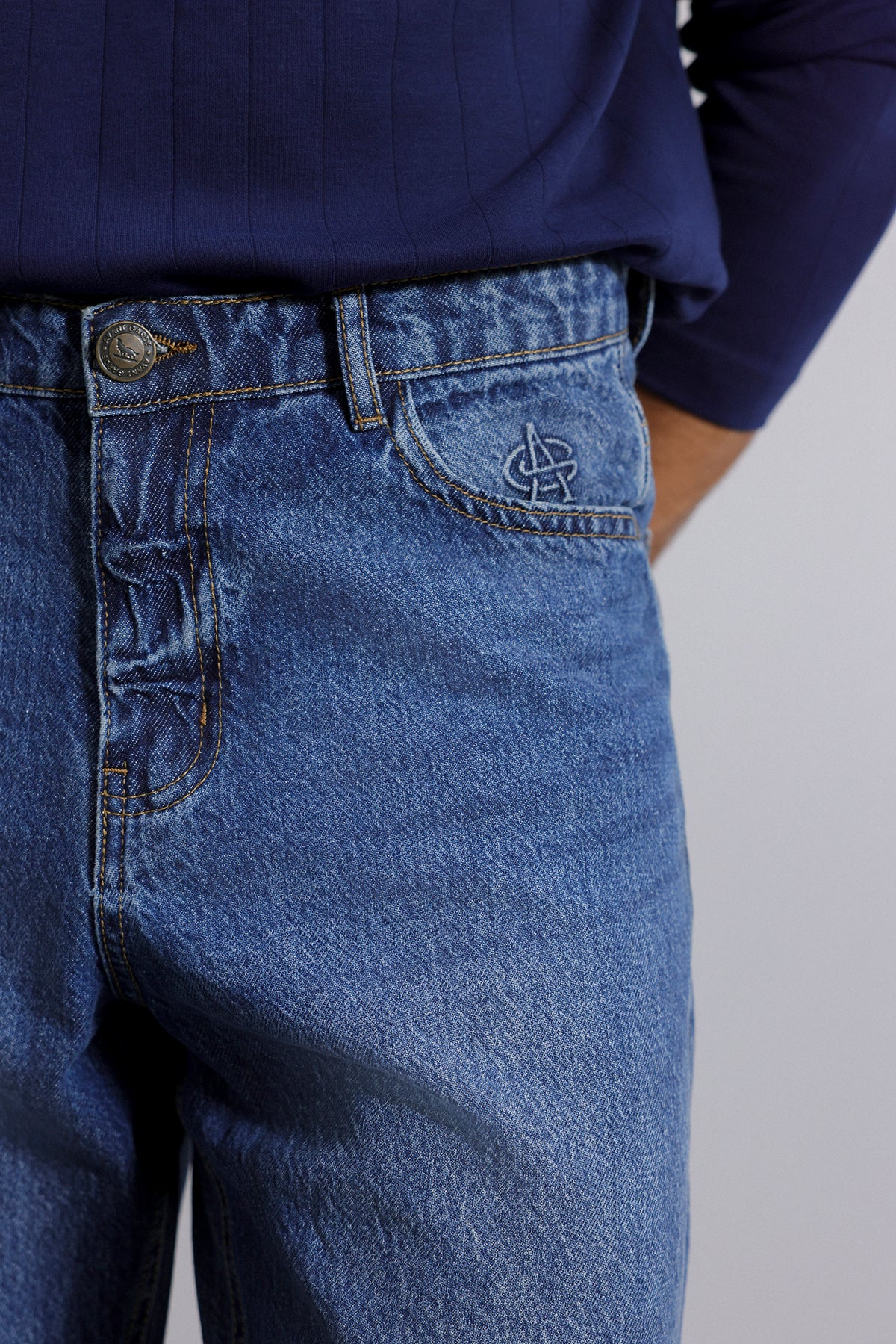 Classic Straight Fit Jeans