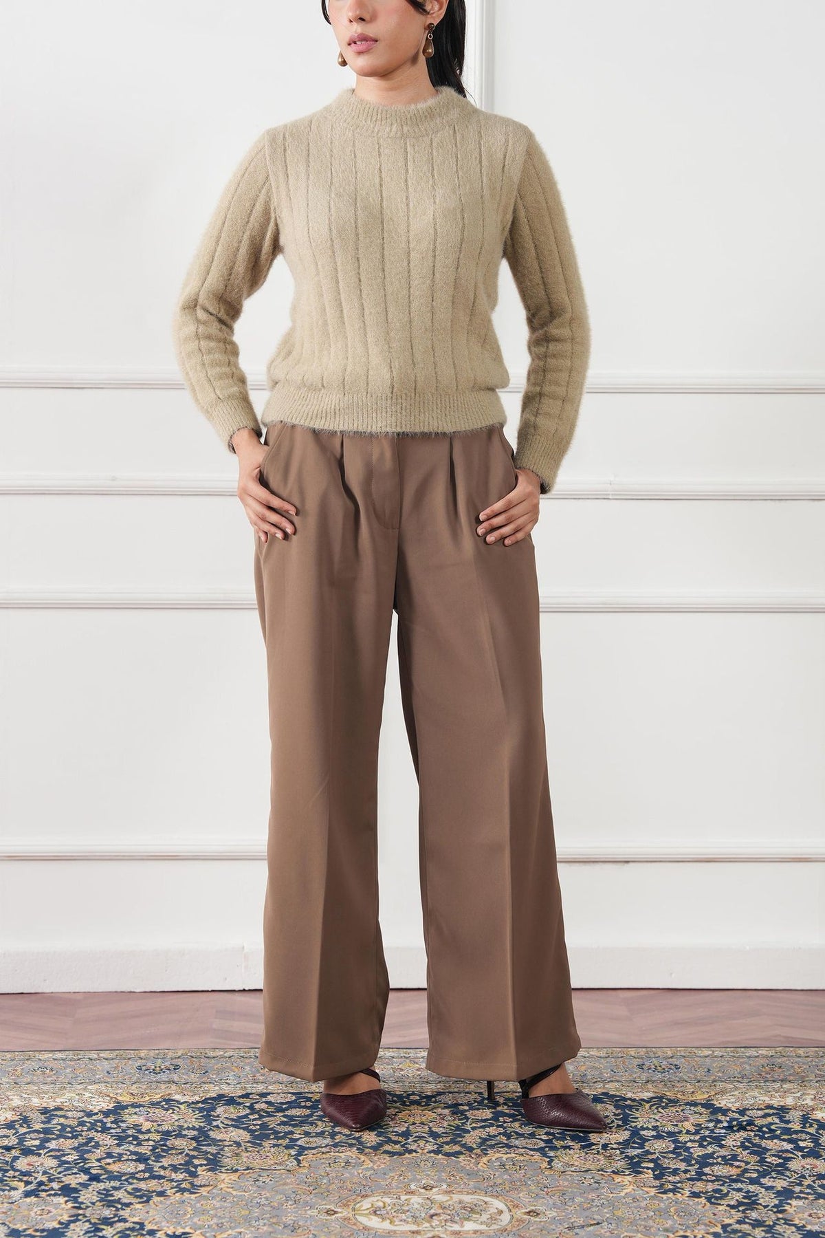 Round Neck Knit Sweater (RNS-01)