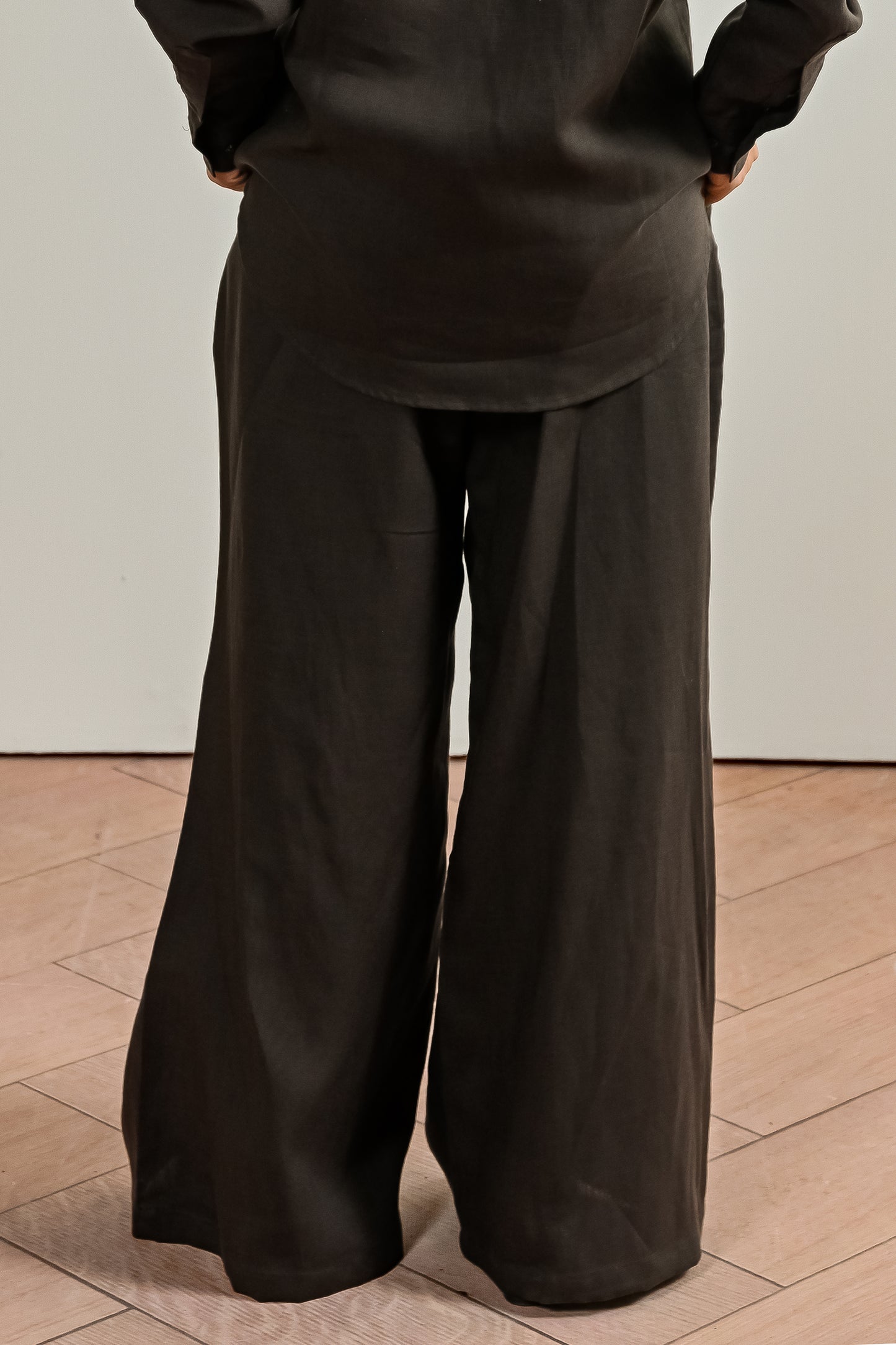 Flared Linen Trouser (WRT-04)