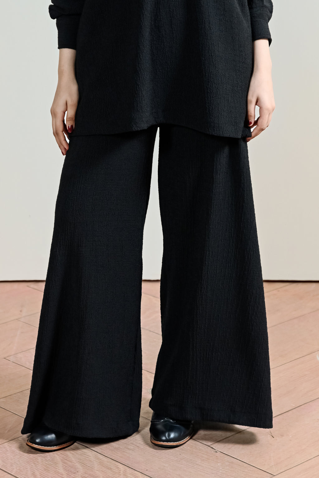 Textured Flared Trouser (WRT-06)