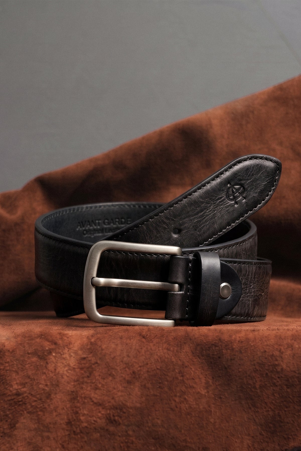 Slim Aniline Leather Belt