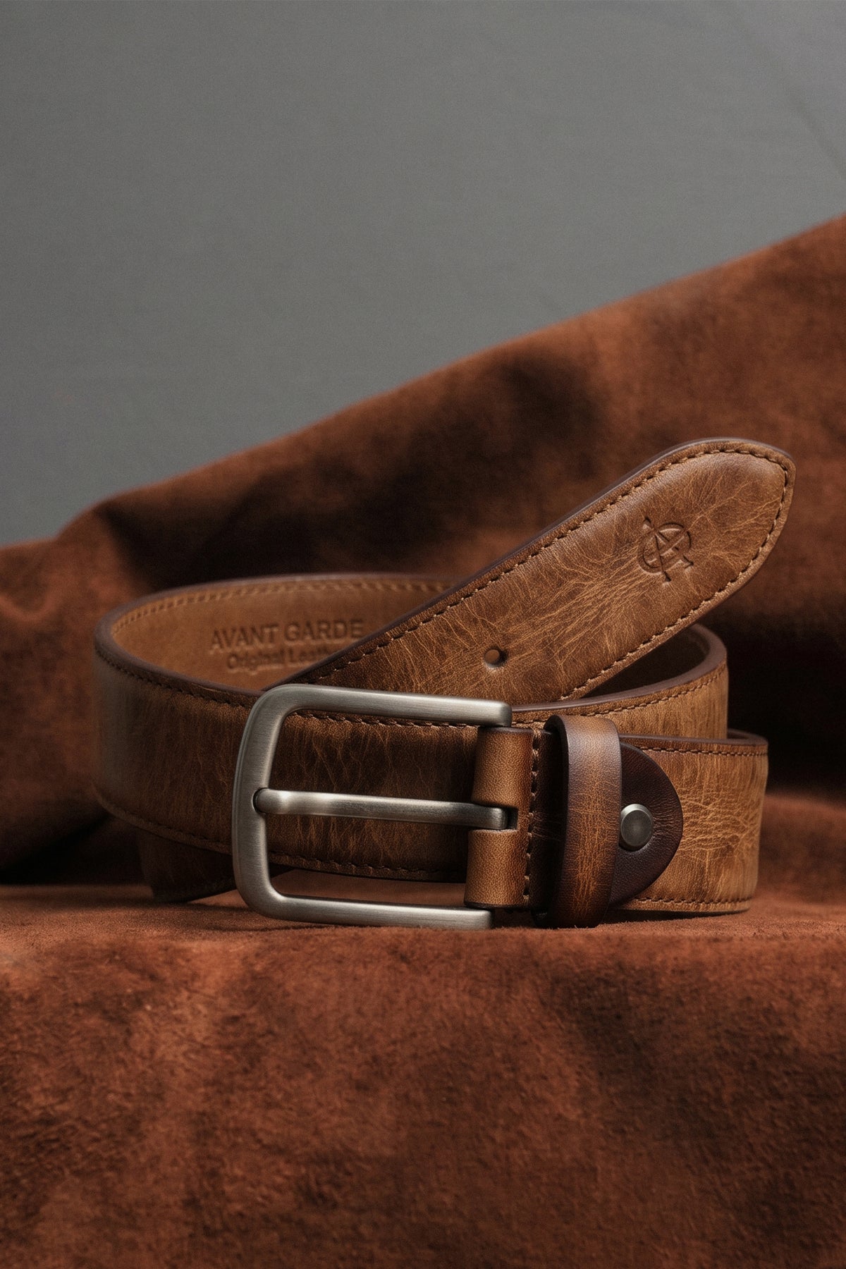 Slim Aniline Leather Belt