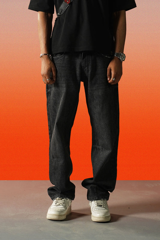 Black Denim Jeans – Straight Fit